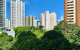 GR01 Apto próximo a Circuitos Barra e Campo Grande